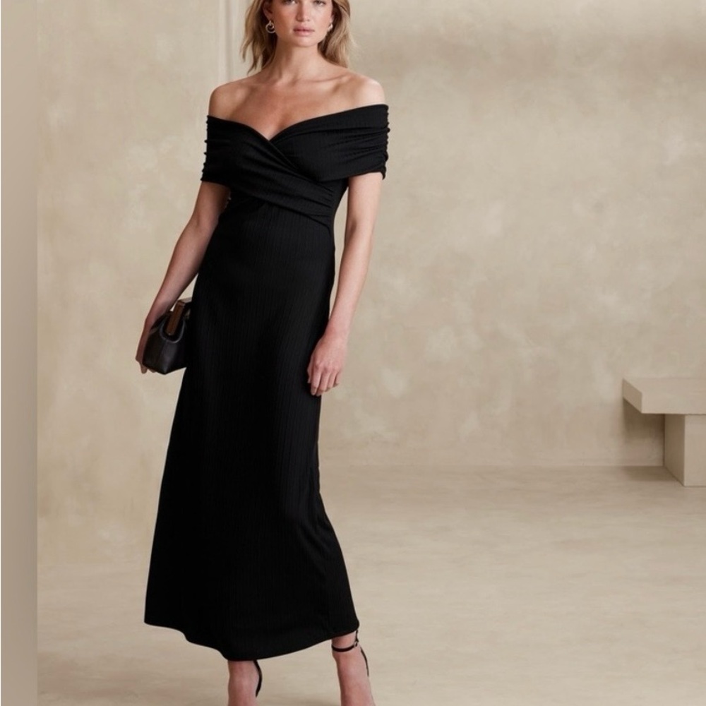 Banana Republic NWT Black Ribbed Maxi Dress Multi Way Shoulder Size S